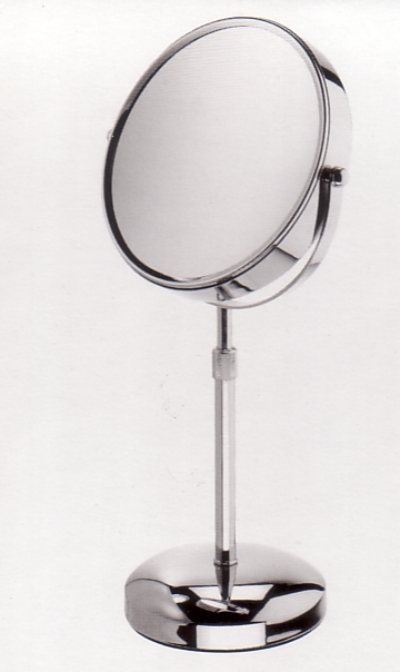 Kosmetikspiegel mit 7-fach Vergrösserung vorne und 3-fach auf der Spiegelrückseite by Bavaria Bäder-Technik GdbR
